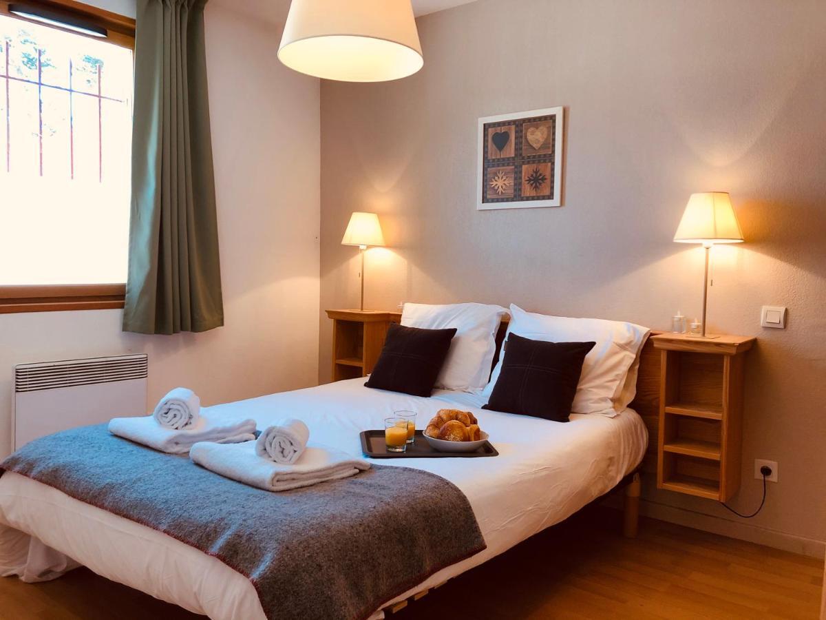 Le Castella: Appartement Cosy 6 Personnes Font-Romeu-Odeillo-Via Exterior foto